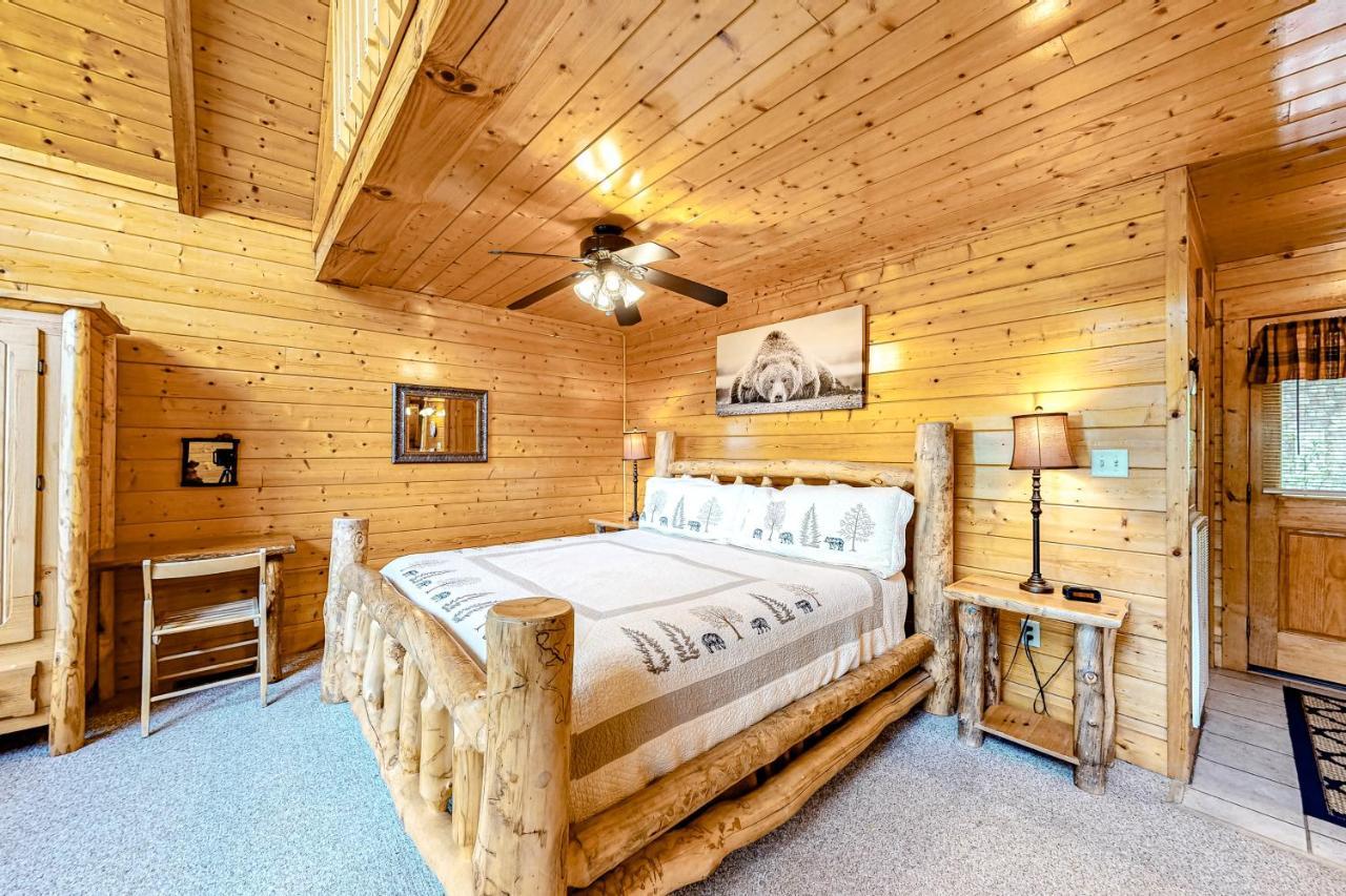 Daa Bear'S Lodge ガトリンバーグ エクステリア 写真